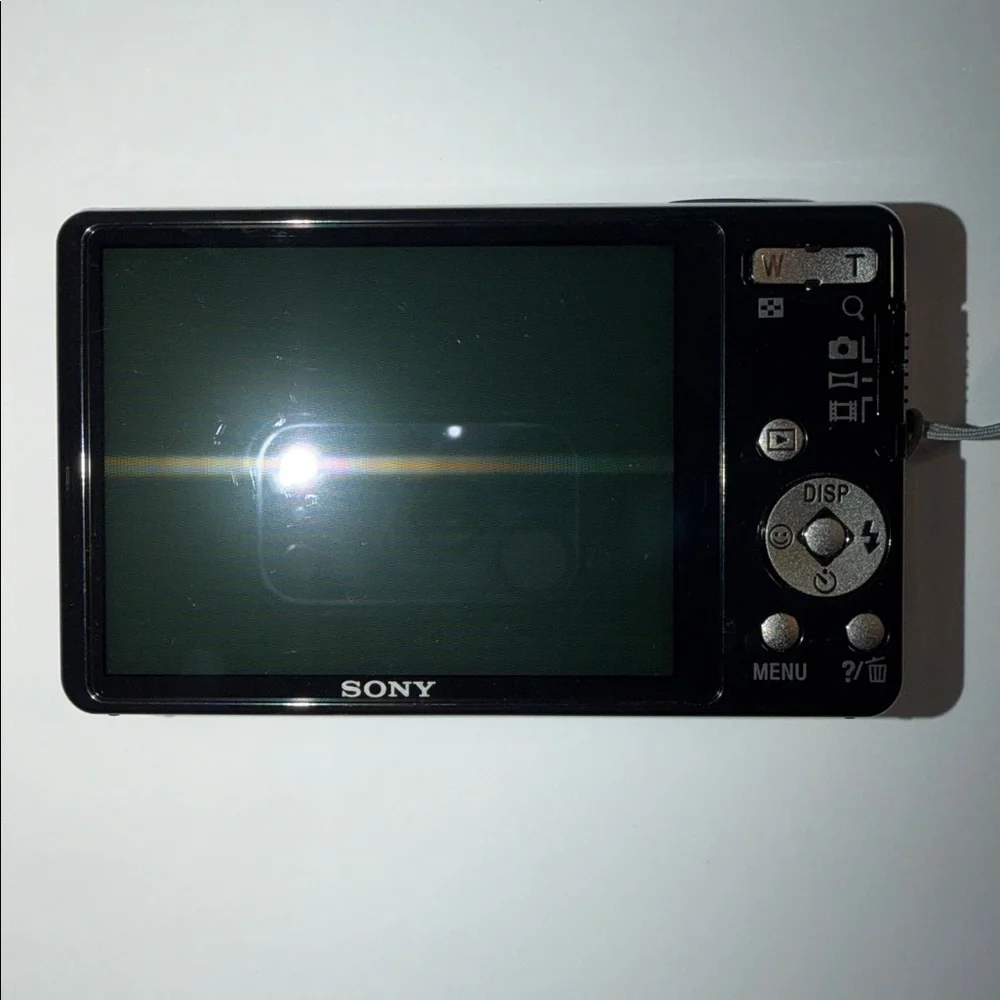Sony Cyber-Shot DSC-W690 16.1MPCCD Digital Camera - Picture 3 of 14